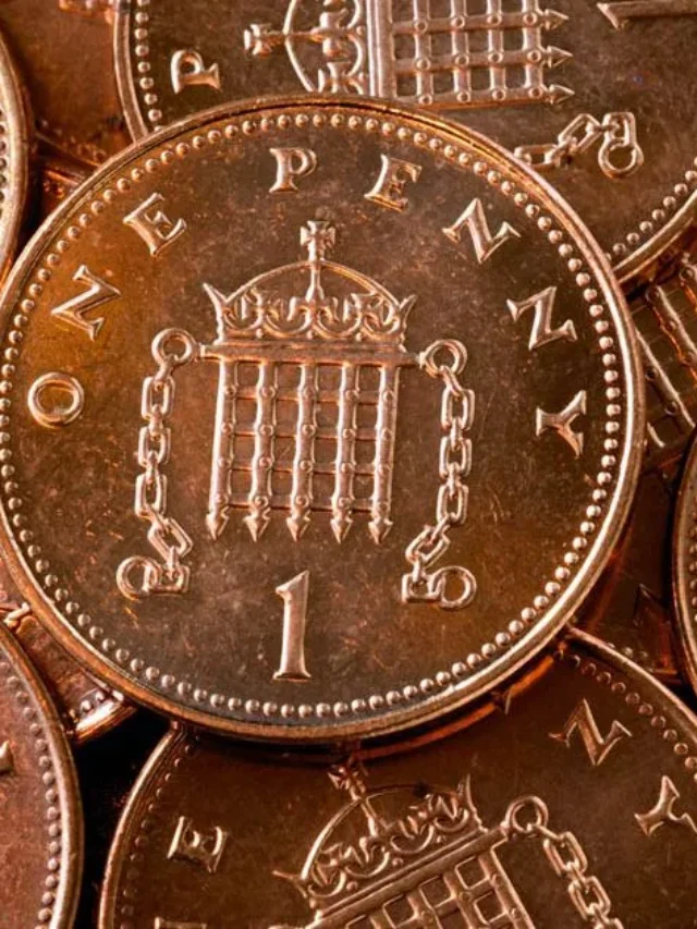 Coin collectors advise 'check your change' for uncommon 1p fortune.